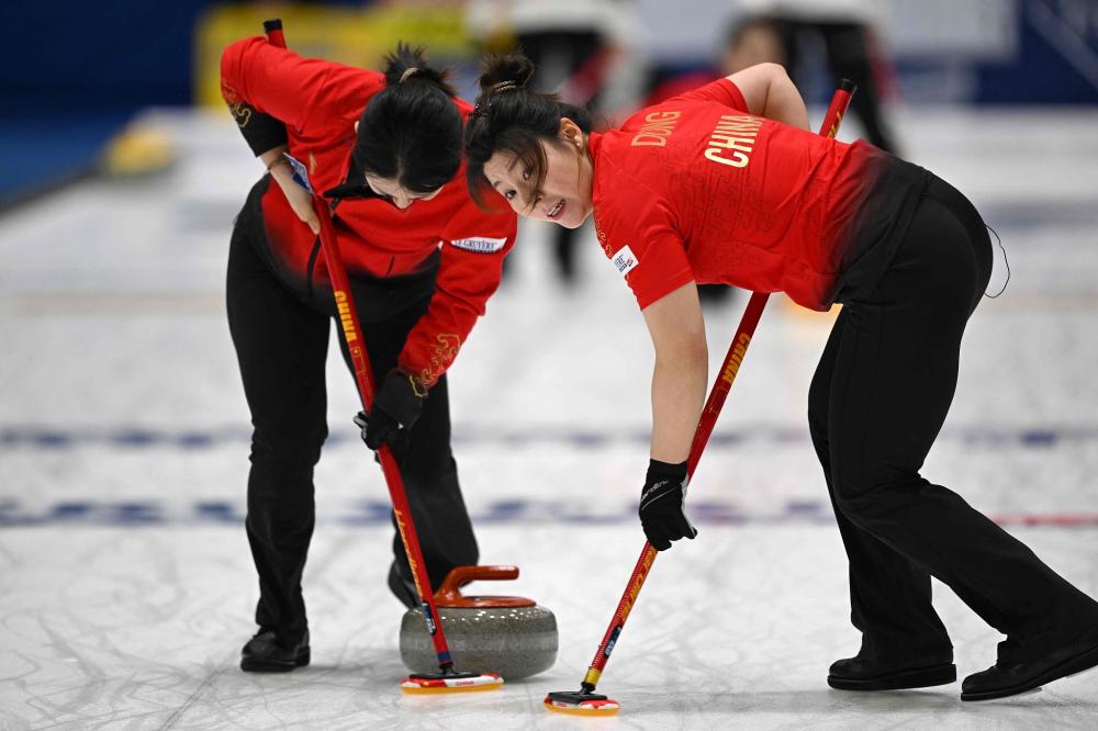 九游游戏平台:约基奇大三双掘金负骑士 独行侠送奇才16连败.